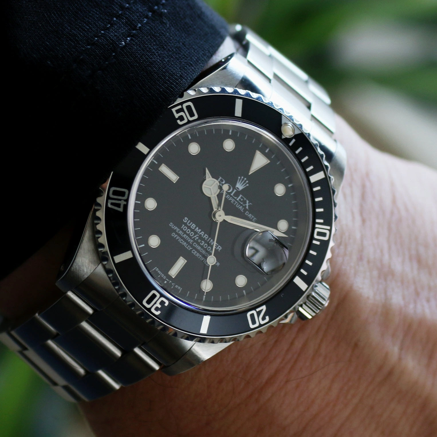 Rolex Submariner עשורים של עקביות ושיווק-על.